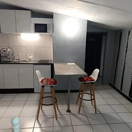 Apartment Good Knight