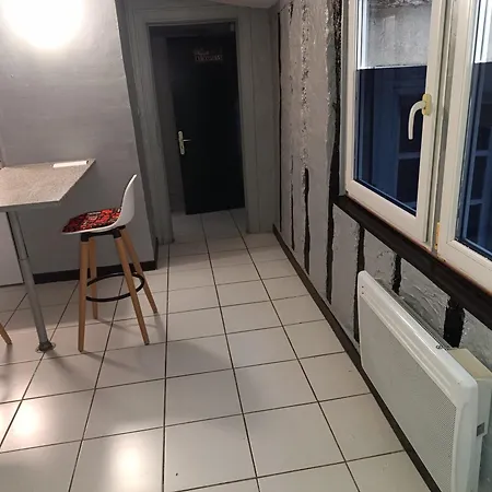 Good Knight Apartment