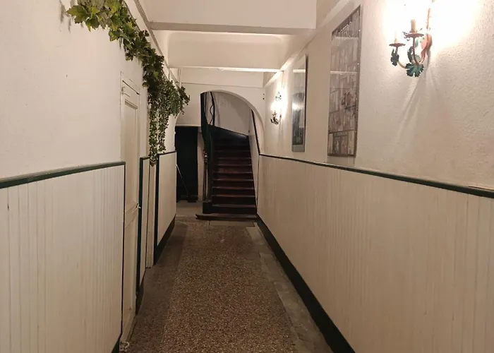 Good Knight Apartment Carcassonne