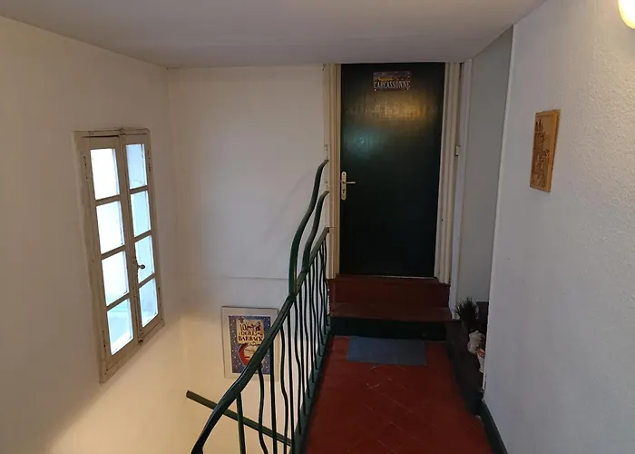 Good Knight Apartment Carcassonne